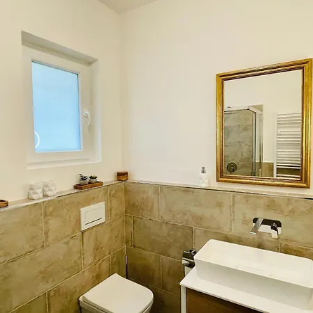 Charming With Sensational View Of Maggiore Trarego Viggiona