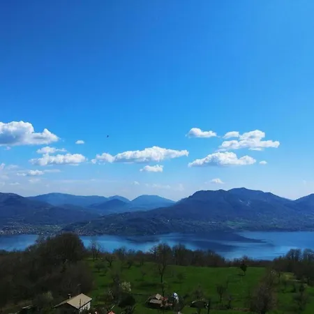 Villa Romantic House By Maggiore With Garden