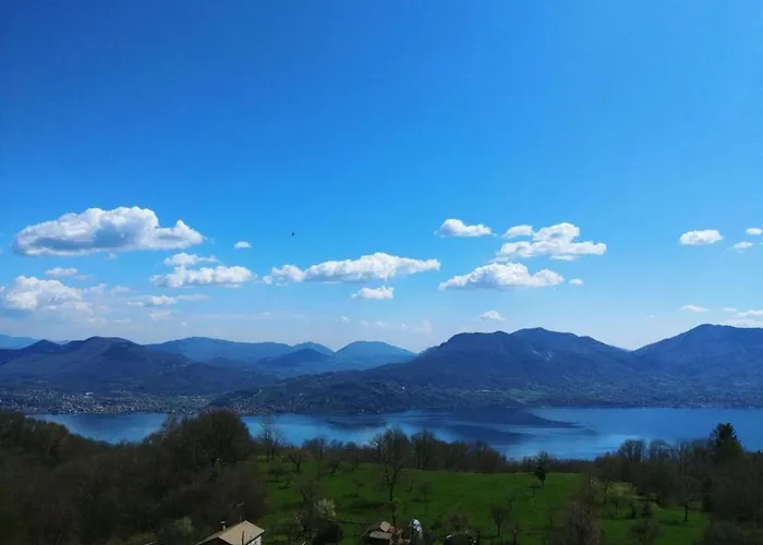 Villa Romantic House By Maggiore With Garden