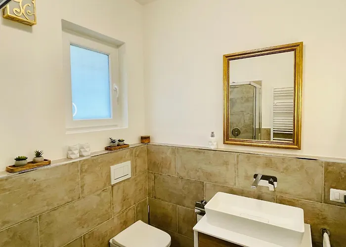 Romantic House By Maggiore With Garden Villa *