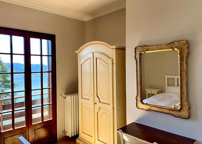 Romantic House By Maggiore With Garden Villa