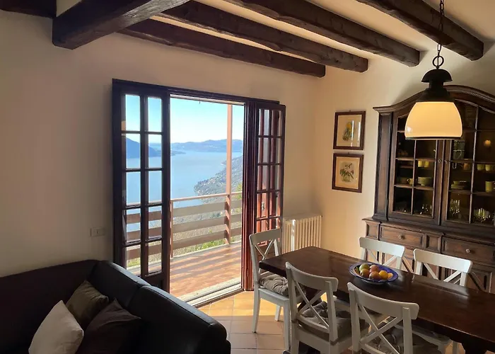 Romantic House By Maggiore With Garden *