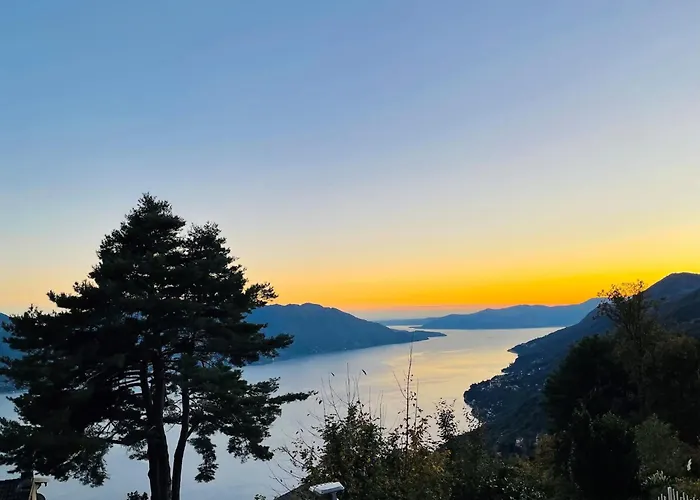 Romantic House By Maggiore With Garden