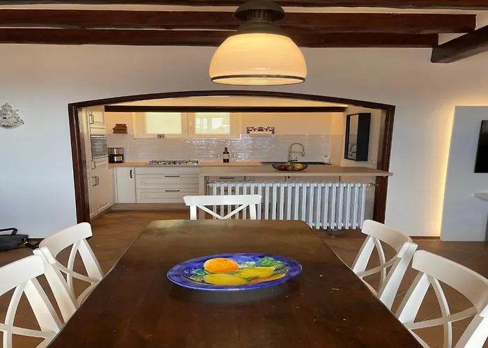 Romantic House By Maggiore With Garden Villa *